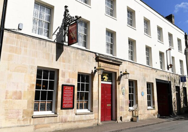 Eagle Pub