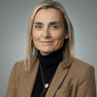 Lydia Abad-Franch Headshot