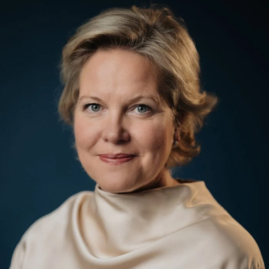 Anna Sjöström Douagi Headshot